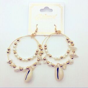 Earrings Shells white stones  & golden beads!